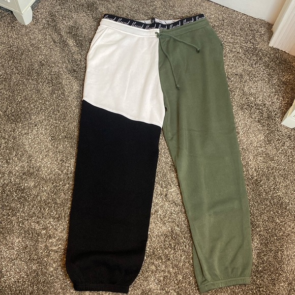 No Boundaries Women’s Tri Color Sweatpants Joggers sz XL NWOT - Picture 1 of 7